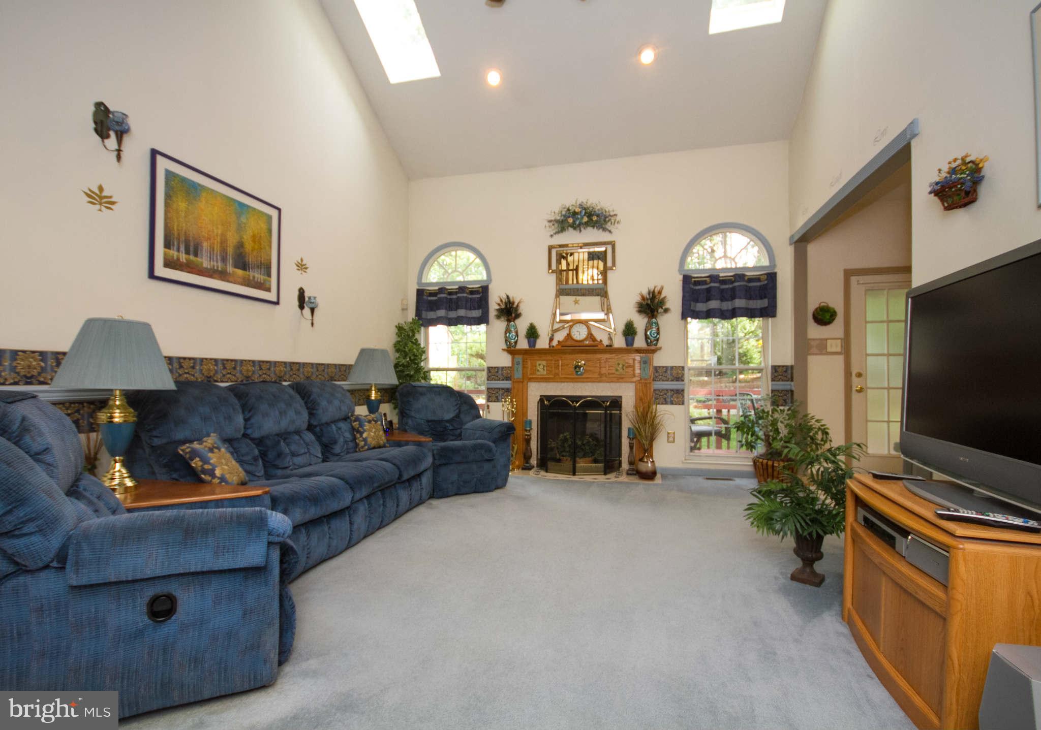 1512 Ridge Forest Way Hanover, MD 21076 - Photo 6 of 30 Family Room