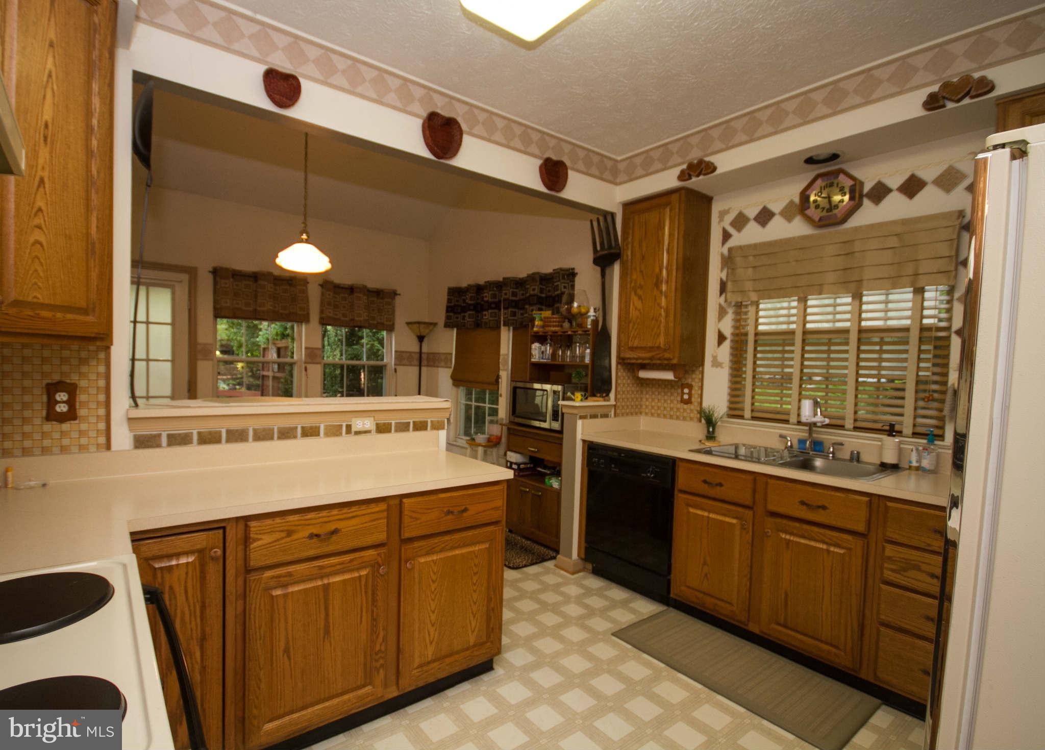 1512 Ridge Forest Way Hanover, MD 21076 - Photo 9 of 30 Kitchen