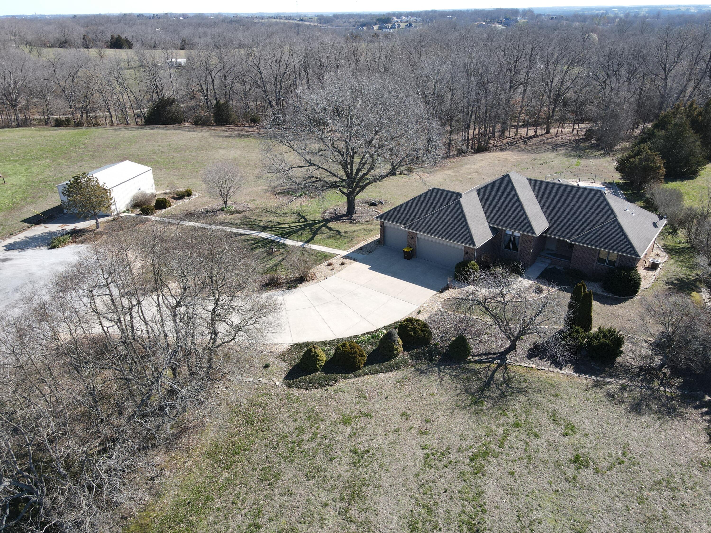 1030 Rye Avenue Nixa, MO 65714 - Photo 1 of 1 Front