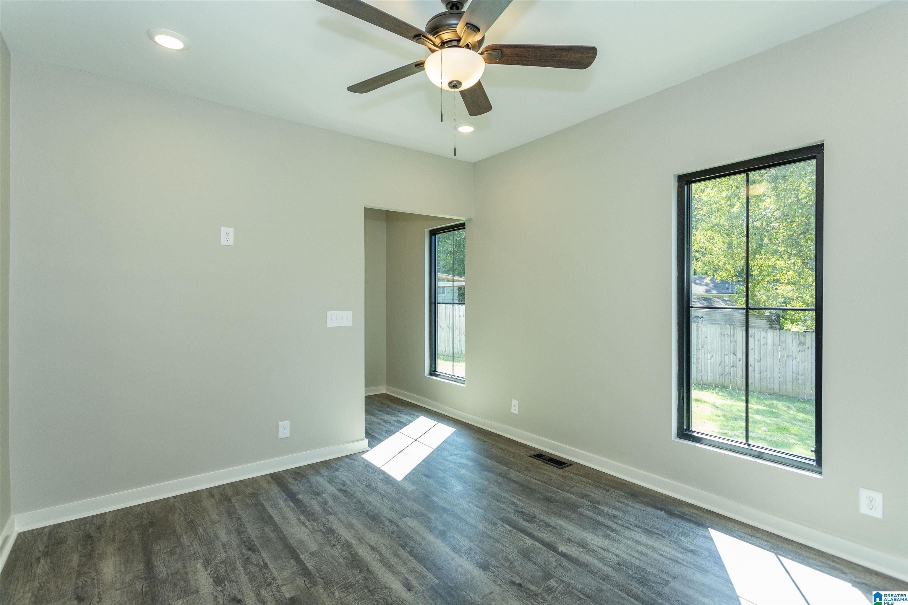 101 5th Place Pleasant Grove, AL 35127 - Photo 15 of 33