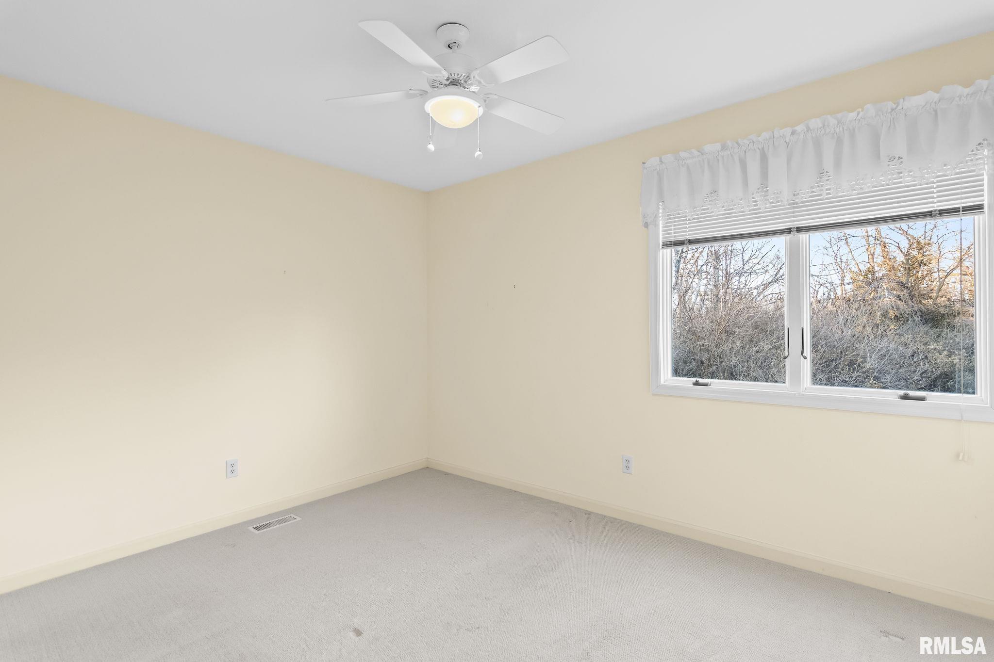 2151 South Imboden Place Decatur, IL 62521 - Photo 23 of 40