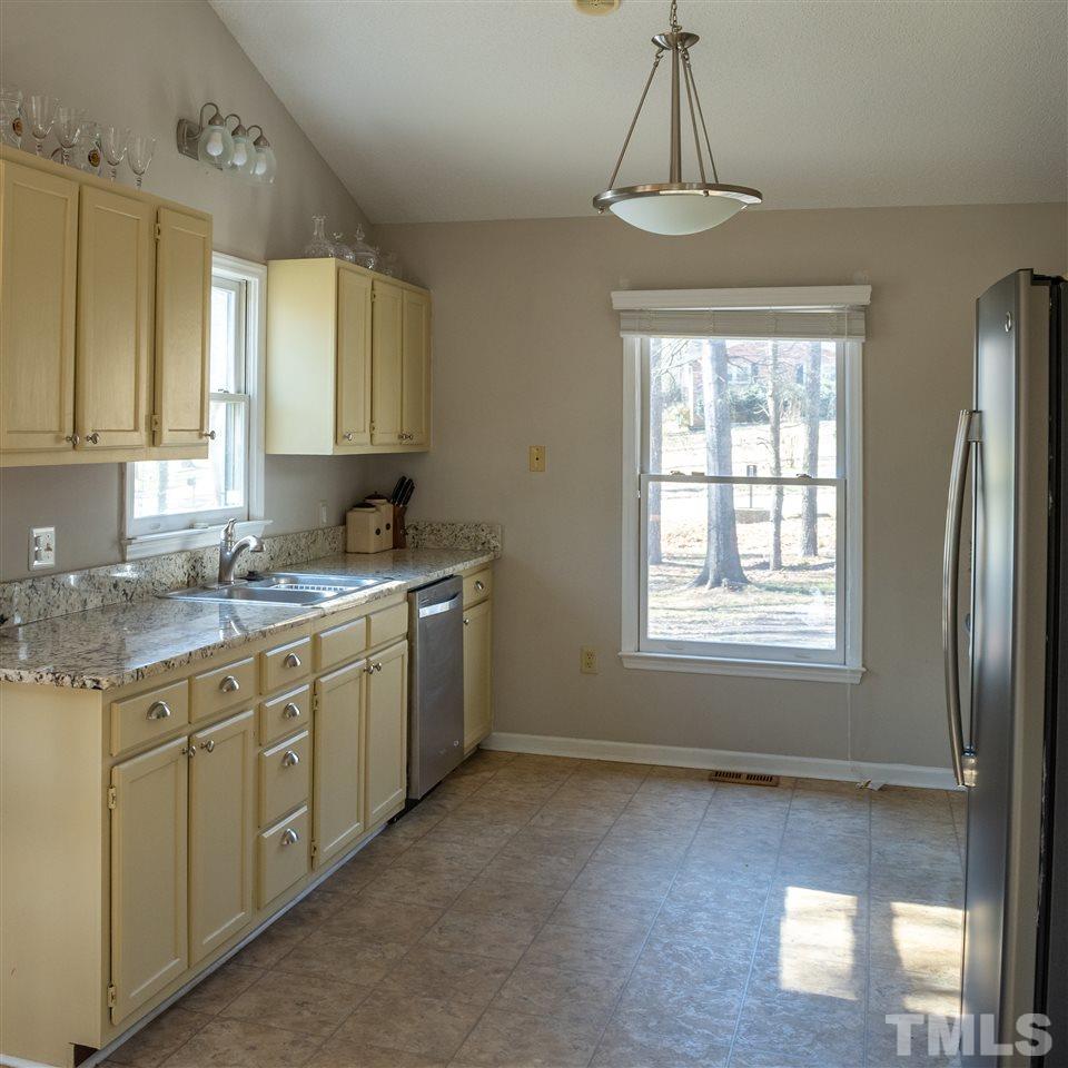 817 Ricon Place Durham, NC 27703 - Photo 4 of 16 Gallery Image 4