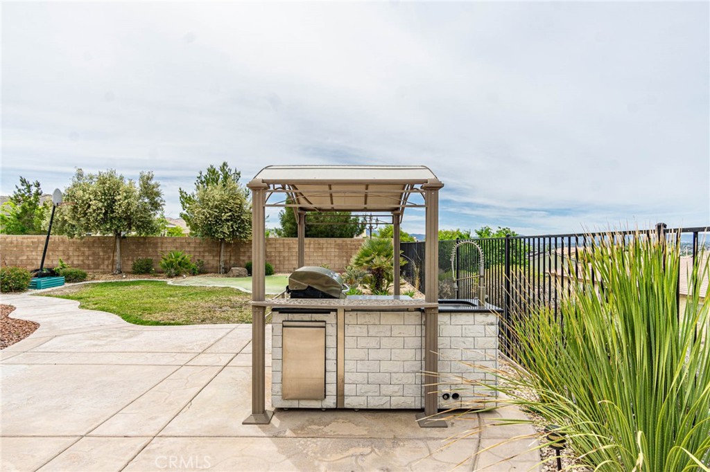 12348 Winesap Road Apple Valley, CA 92308 - Photo 36 of 51