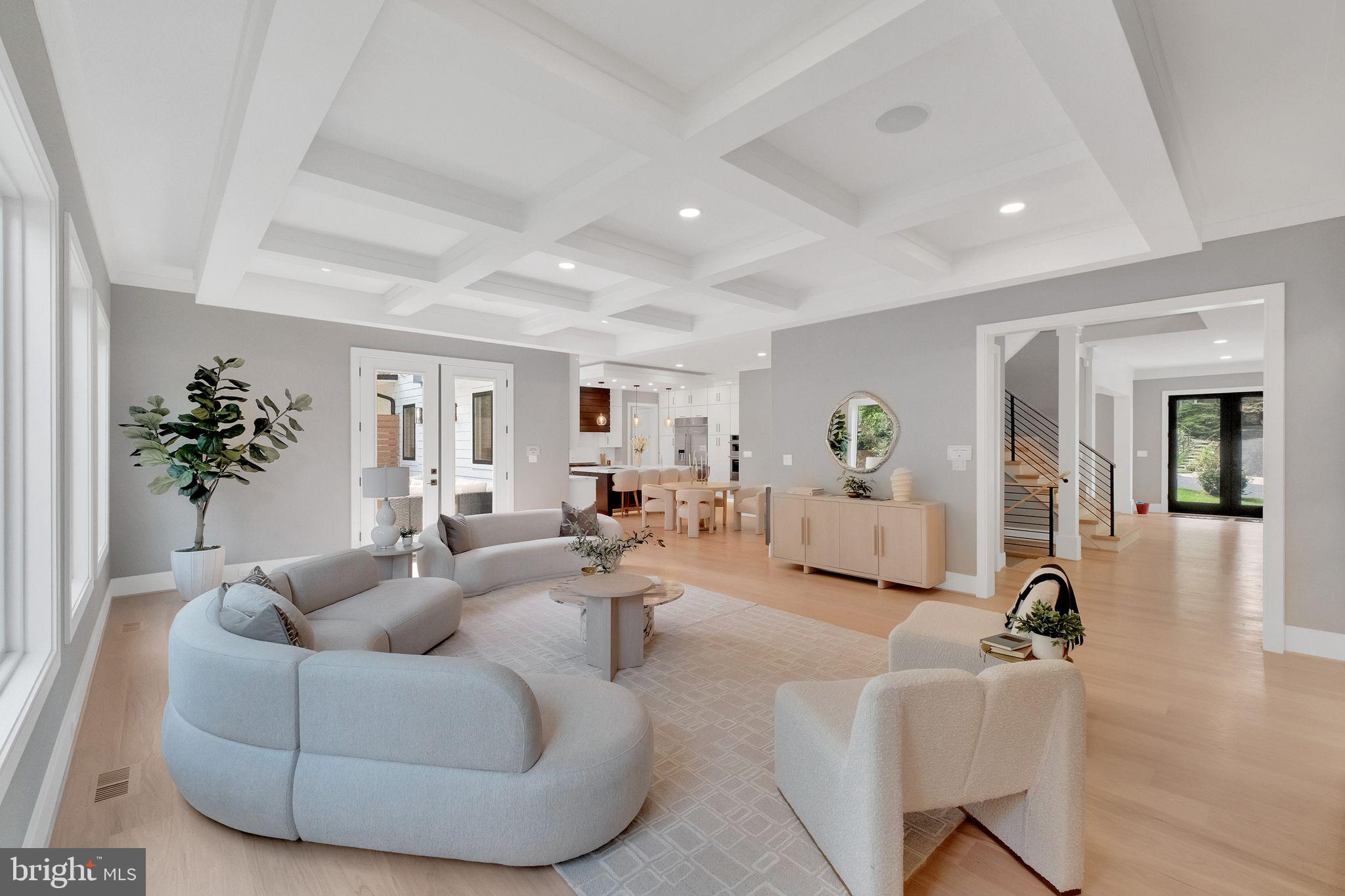 6226 Kellogg Drive McLean, VA 22101 - Photo 16 of 89 a living room with furniture potted plant and wooden floor