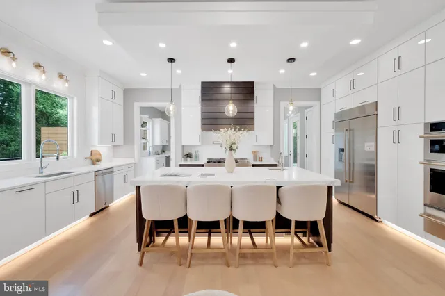 $3,150,000 | 6226 Kellogg Drive, McLean, VA 22101