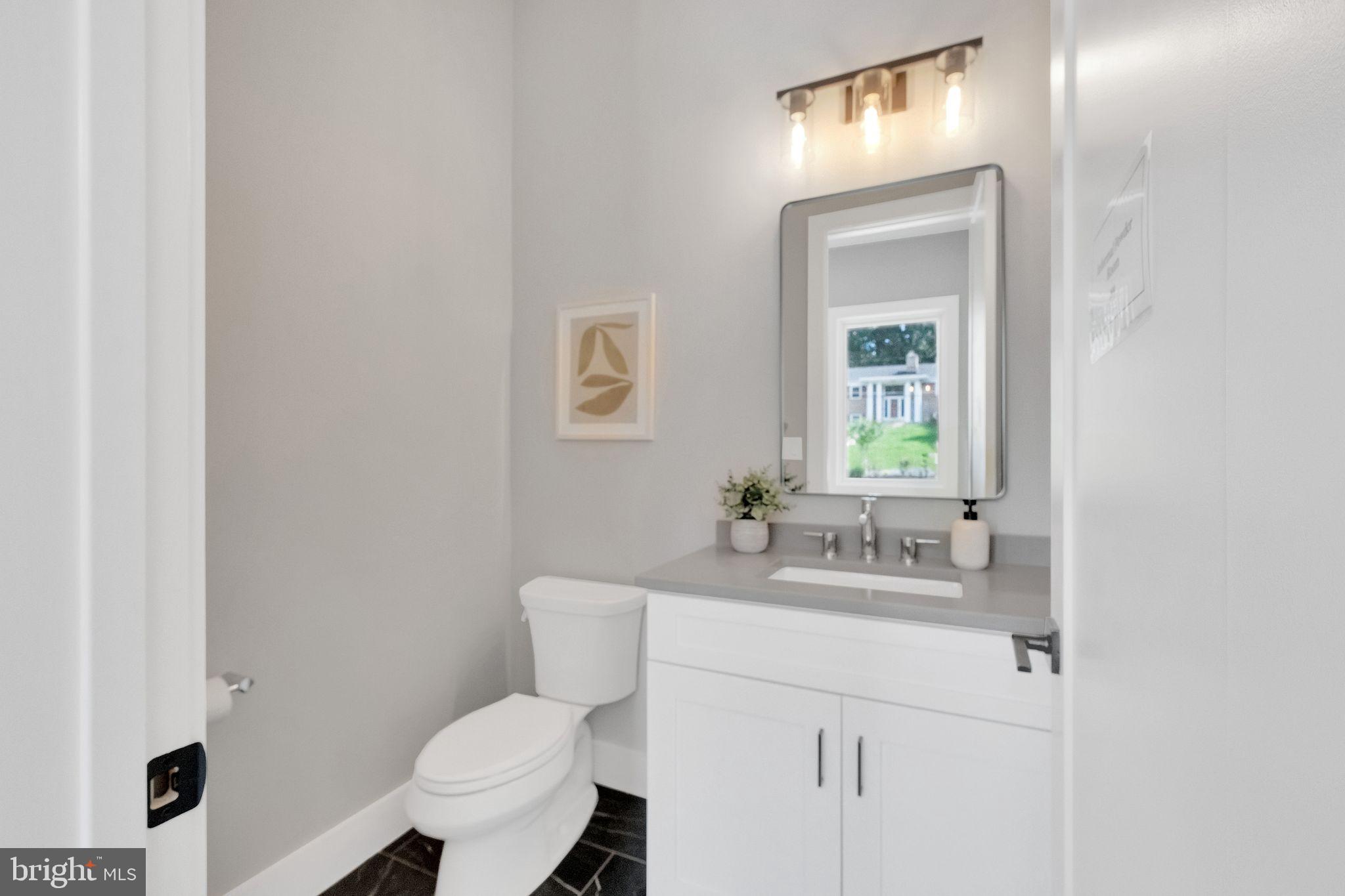 6226 Kellogg Drive McLean, VA 22101 - Photo 29 of 89 Half Bath