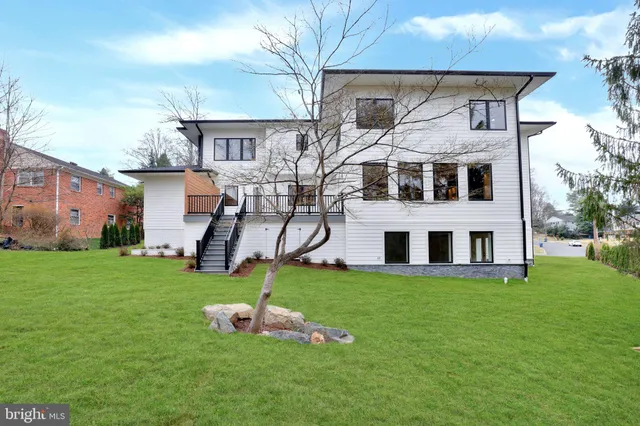 $3,150,000 | 6226 Kellogg Drive, McLean, VA 22101