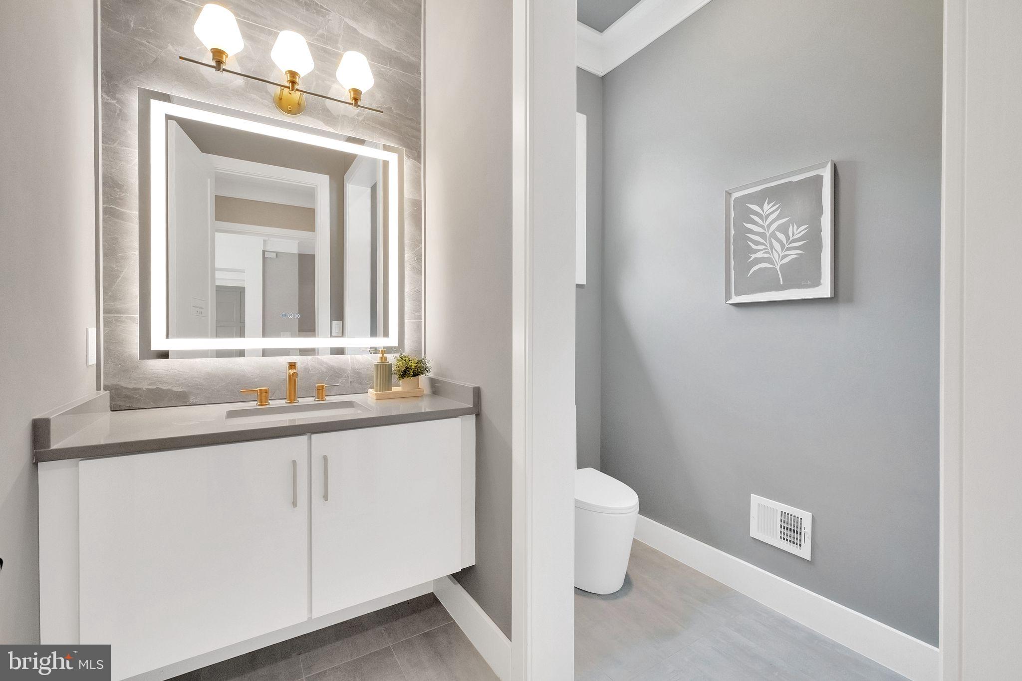 6226 Kellogg Drive McLean, VA 22101 - Photo 9 of 89 Half Bath