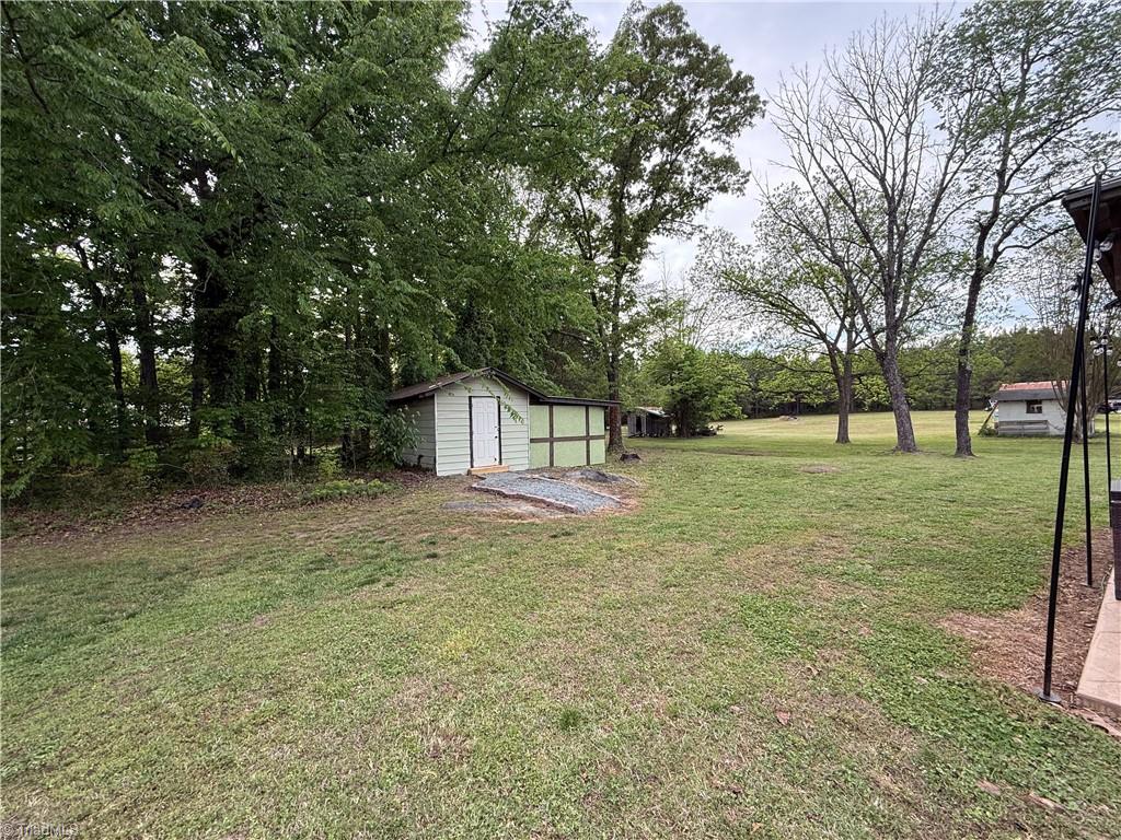 136 Fuller Mill Road South Trinity, NC 27370 - Photo 32 of 40
