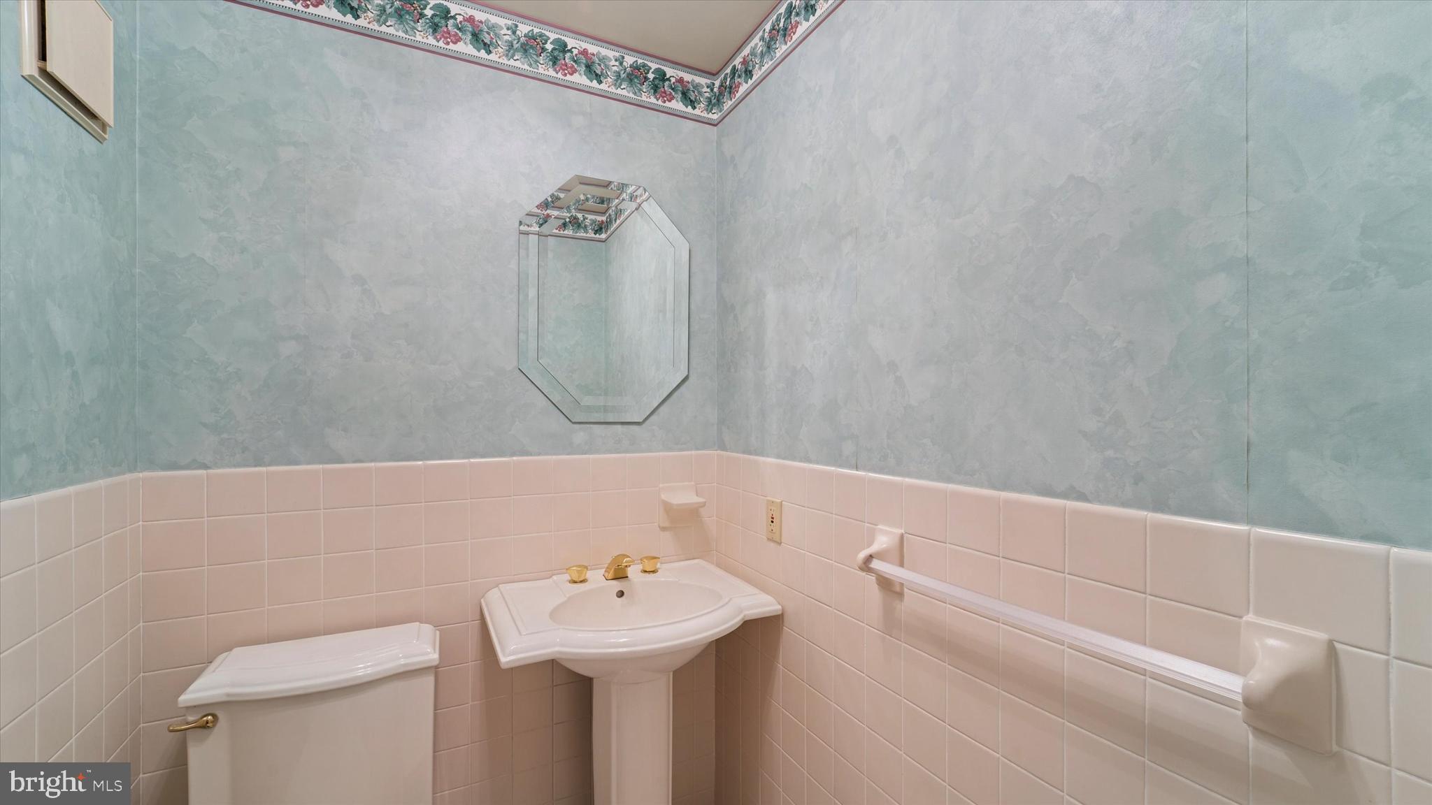 115 Union Mill Terrace Mount Laurel, NJ 08054 - Photo 16 of 31 a bathroom with a sink a toilet and shower