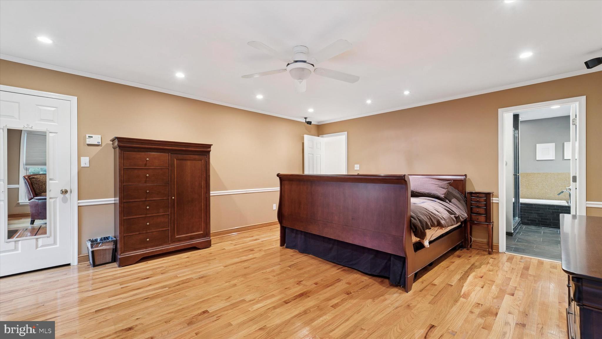 115 Union Mill Terrace Mount Laurel, NJ 08054 - Photo 19 of 31 a spacious bedroom with a bed and a dresser