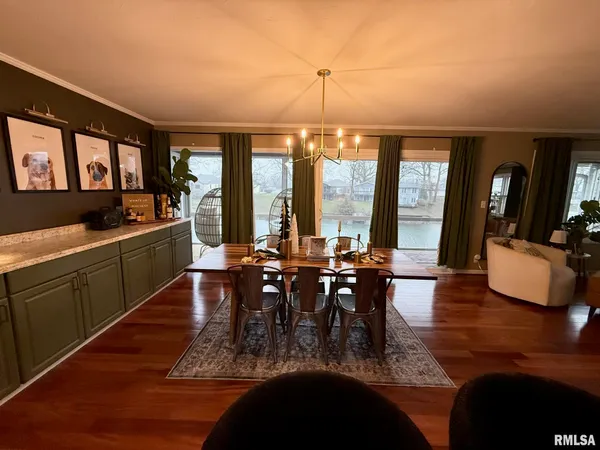 $379,000 | 373 Fir Road, Petersburg, IL 62675