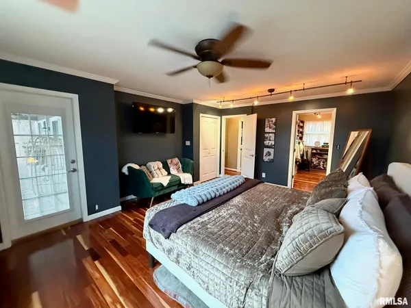 $379,000 | 373 Fir Road, Petersburg, IL 62675