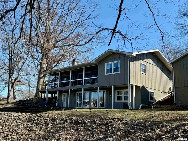 $379,000 | 373 Fir Road, Petersburg, IL 62675
