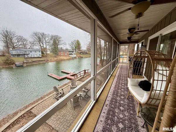 $379,000 | 373 Fir Road, Petersburg, IL 62675