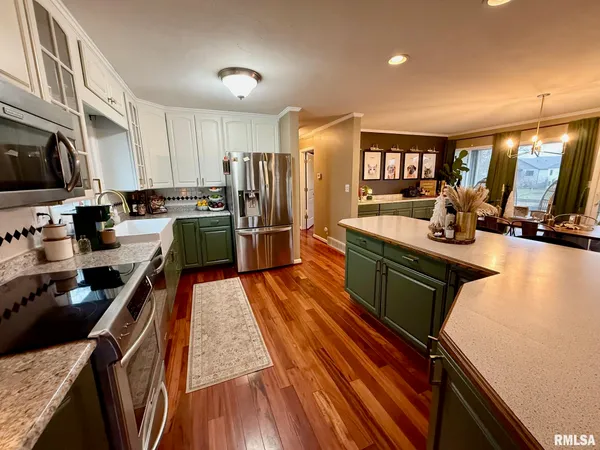 $379,000 | 373 Fir Road, Petersburg, IL 62675