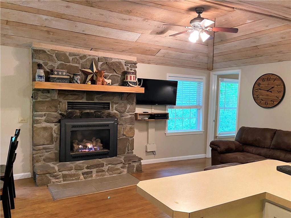 187 Mae West Road Confluence, PA 15424 - Photo 4 of 20