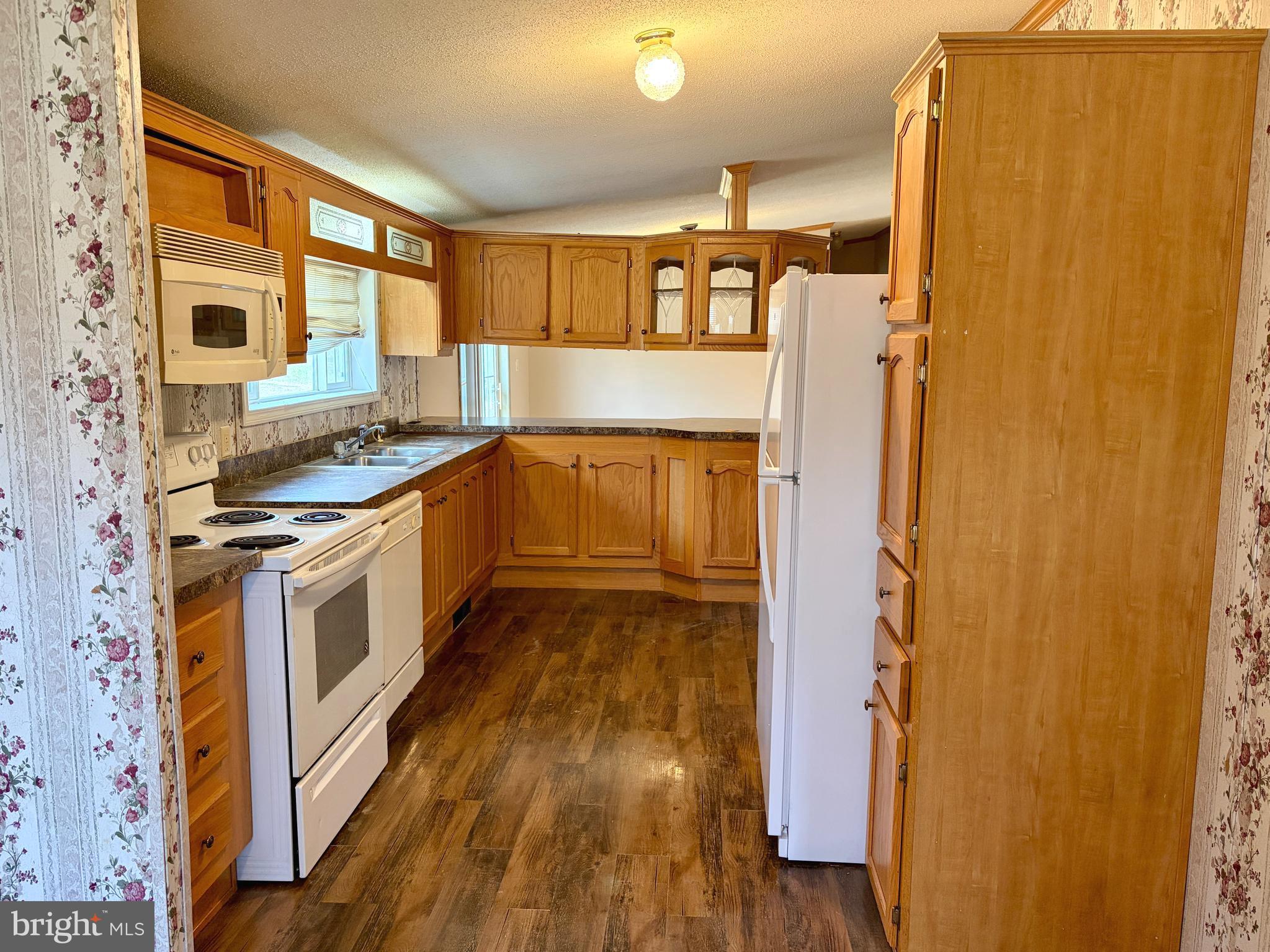 51 Riner Lane Hedgesville, WV 25427 - Photo 6 of 14 Kitchen