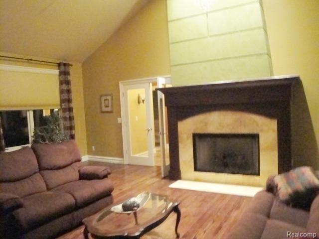 Ridge #5 Great Room.JPG