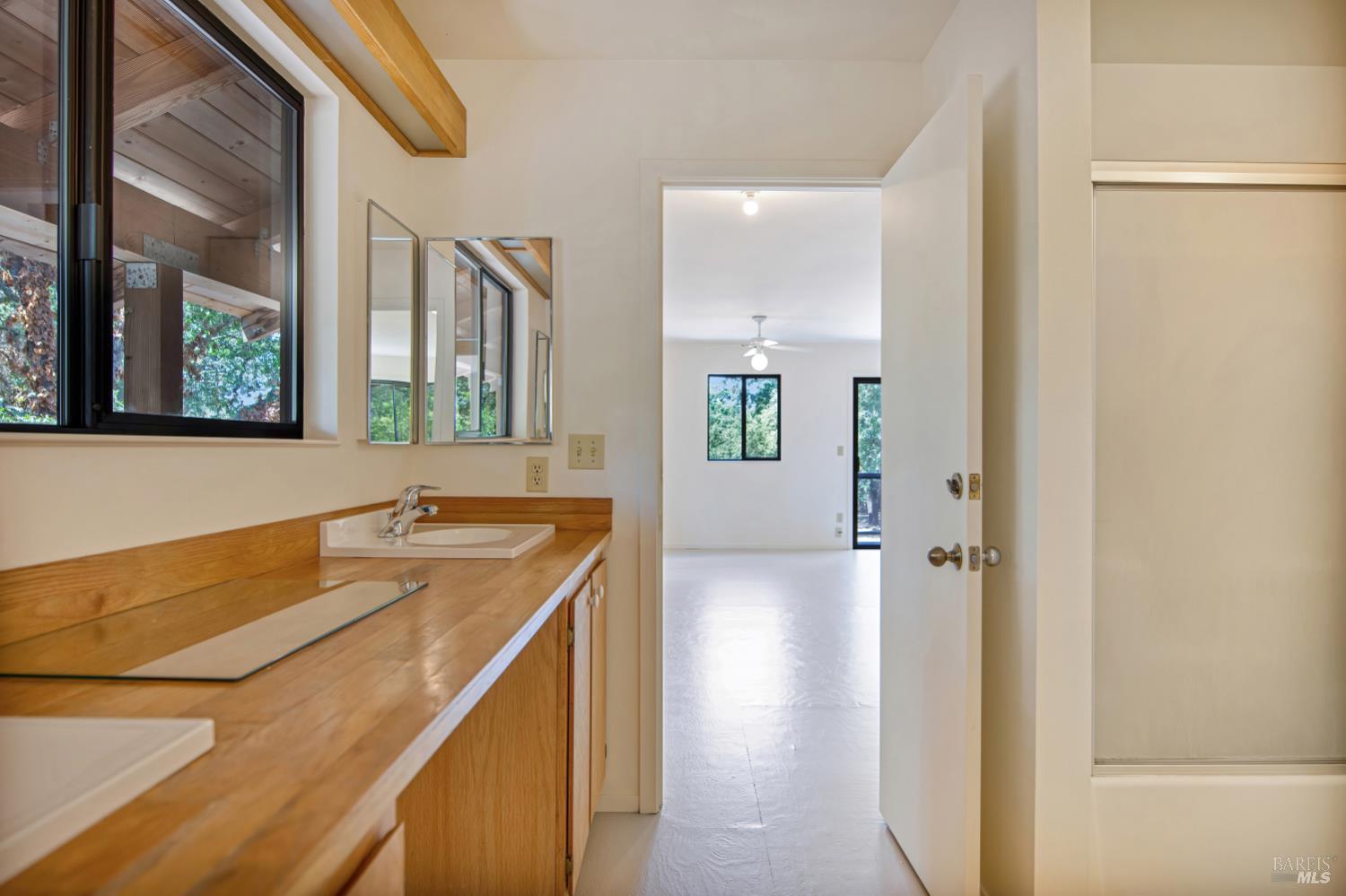 1050 Castle Road Sonoma, CA 95476 - Photo 11 of 32 Gallery Image 11