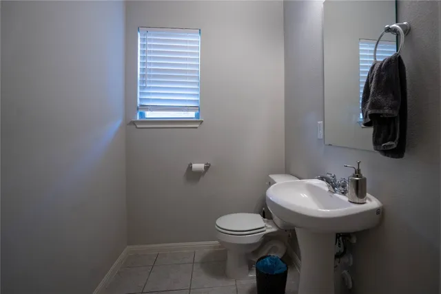 $384,900 | 166 Pelican Bay Circle, Kyle, TX 78640