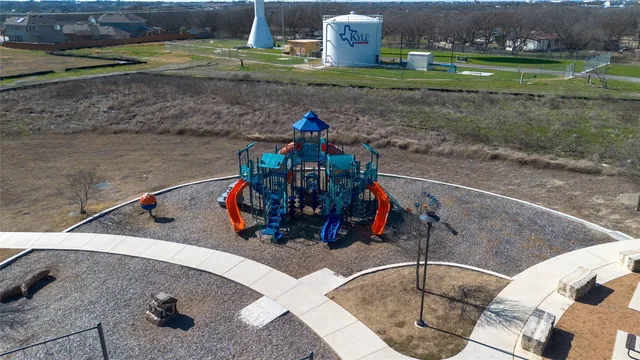 $384,900 | 166 Pelican Bay Circle, Kyle, TX 78640