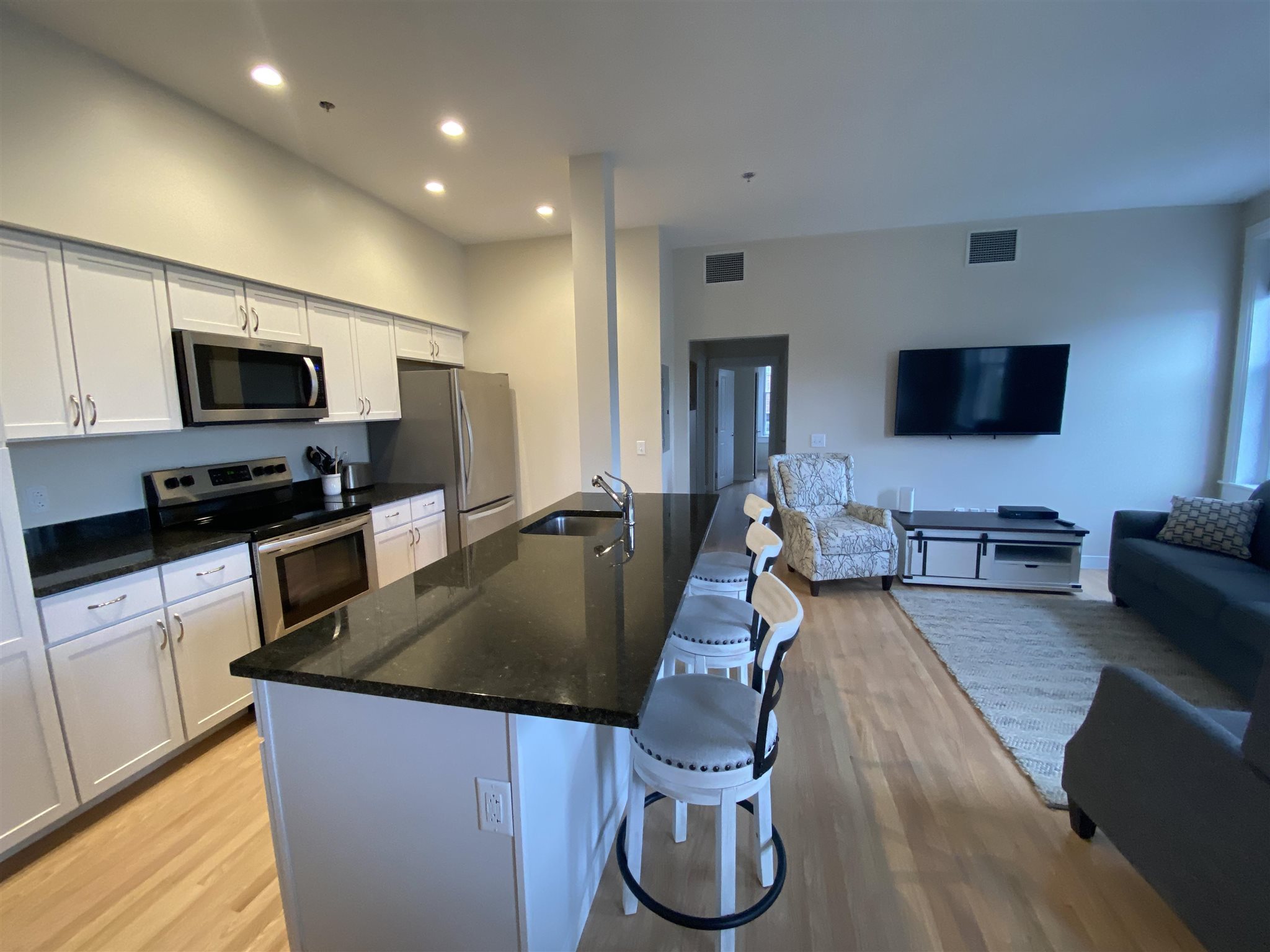 359 Main Street, Unit 300 Bennington, VT 05201 - Photo 3 of 21