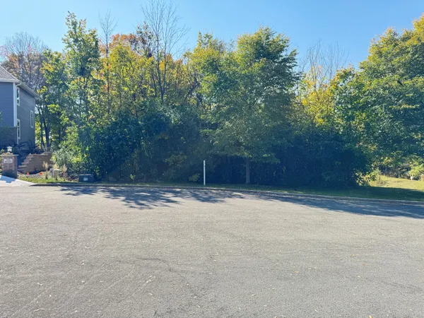 $189,900 | N80W13299 River Park Drive, Unit LT1, Menomonee Falls, WI 53051