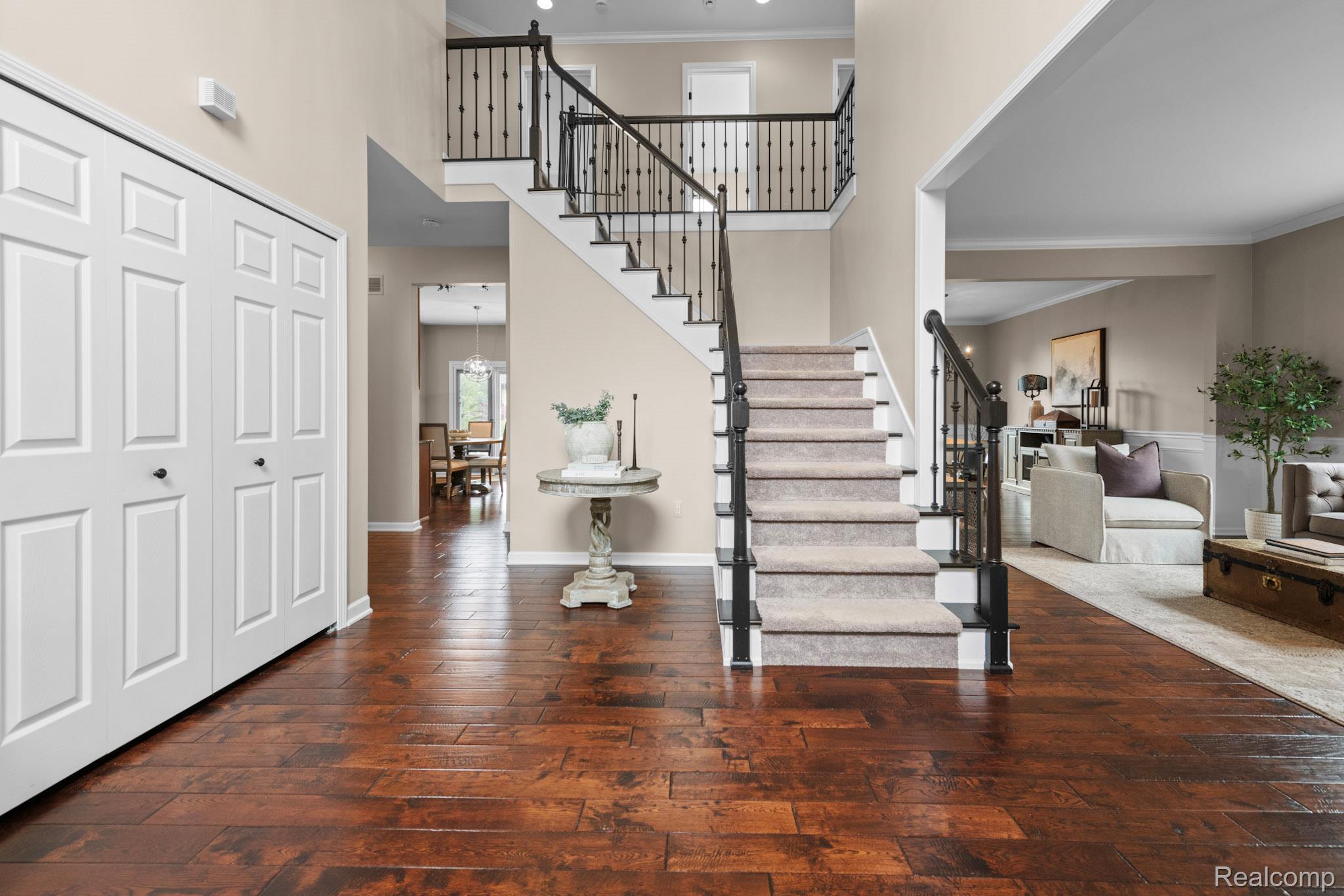 1476 Werth Drive Rochester, MI 48306 - Photo 6 of 55 foyer