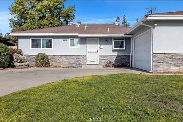 $345,000 | 55097 East Carmen Avenue, Fresno, CA 93727