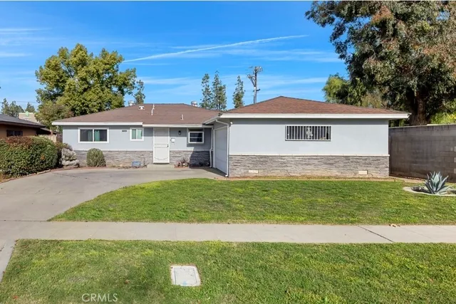 $345,000 | 55097 East Carmen Avenue, Fresno, CA 93727
