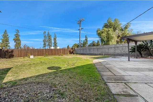 $345,000 | 55097 East Carmen Avenue, Fresno, CA 93727