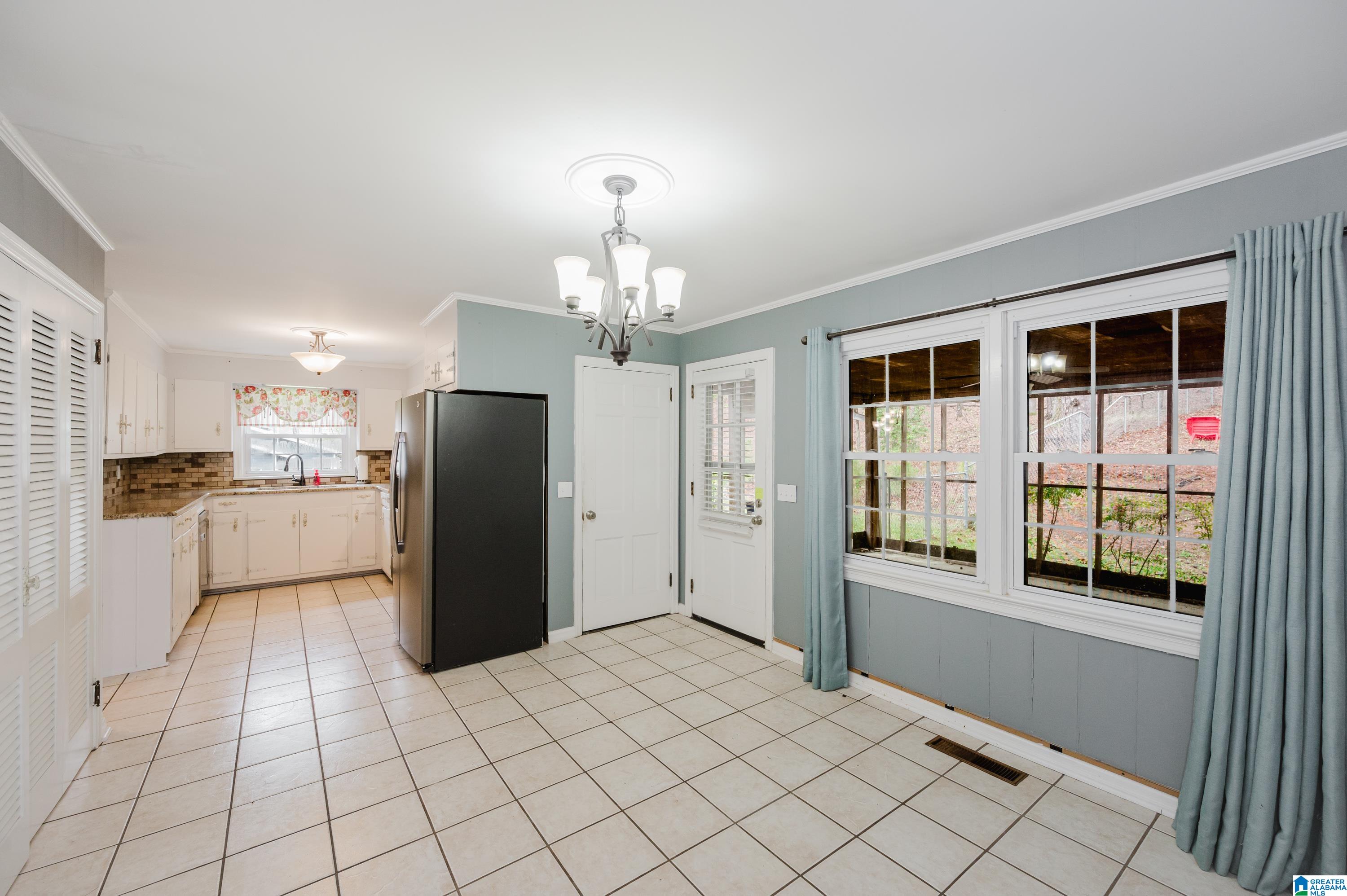 1406 Valley Road Jasper, AL 35501 - Photo 17 of 44