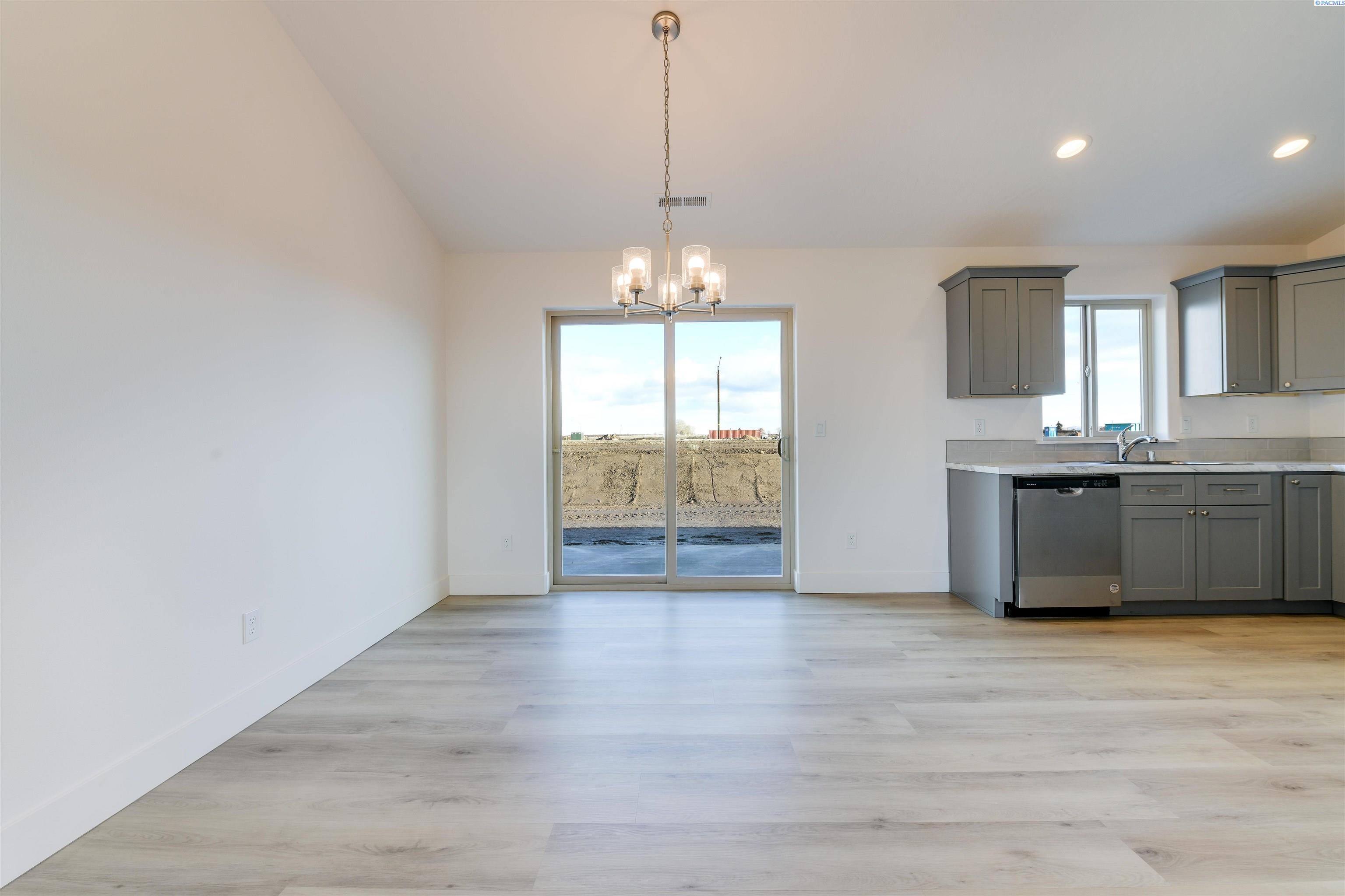 913 North Euclid Road Grandview, WA 98930 - Photo 7 of 21 Gallery Image 7