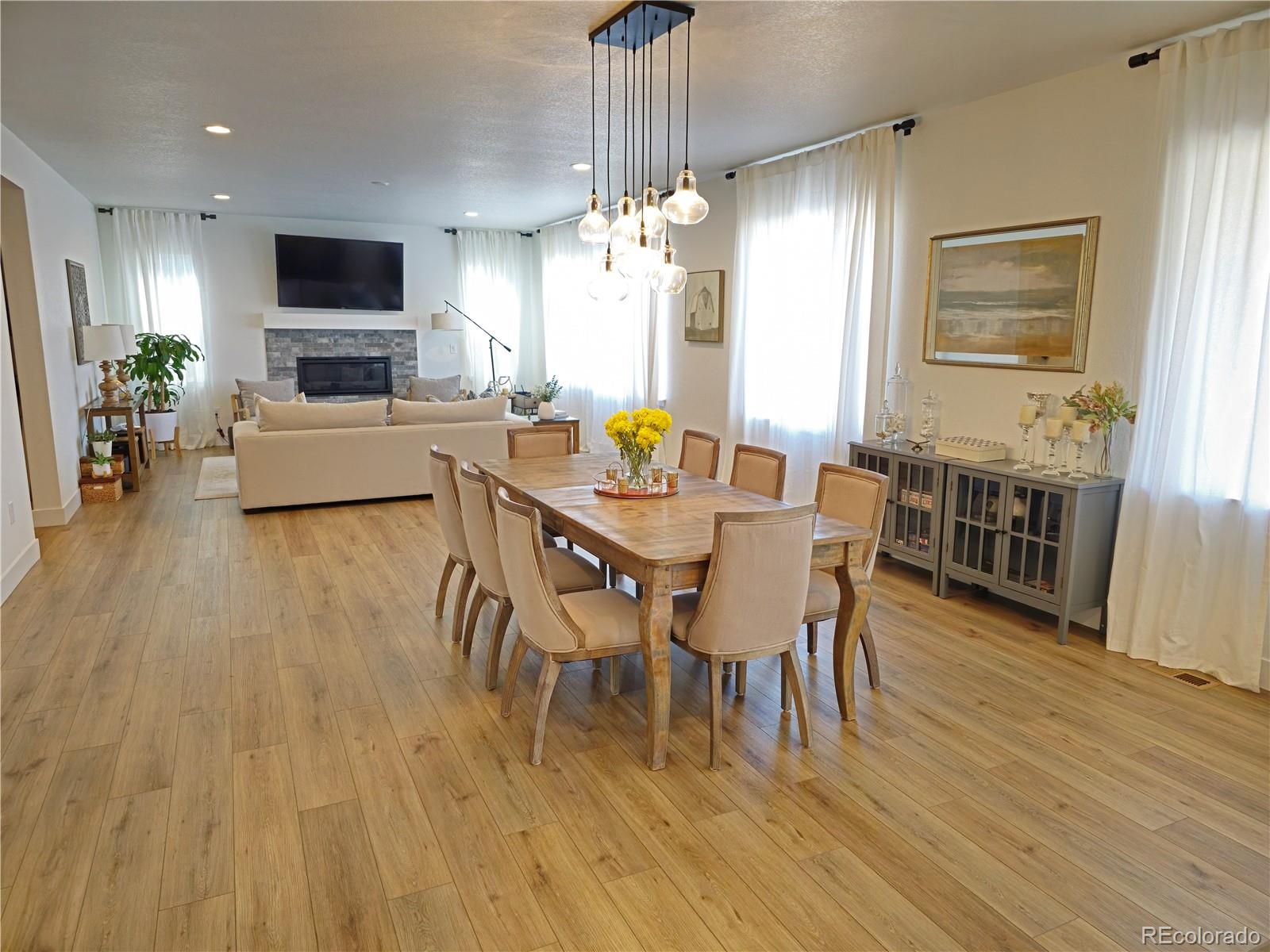 181 Rockingham Circle Castle Pines, CO 80108 - Photo 4 of 31 Gallery Image 4