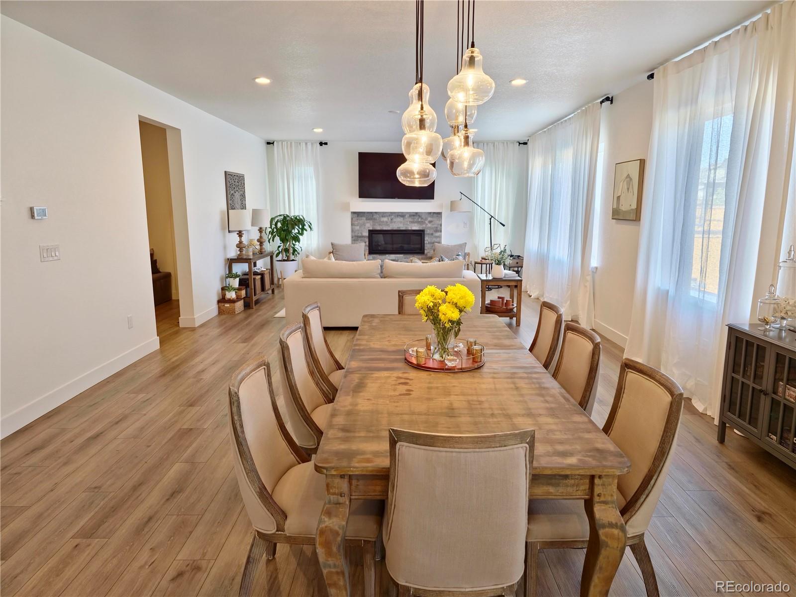 181 Rockingham Circle Castle Pines, CO 80108 - Photo 5 of 31 Gallery Image 5