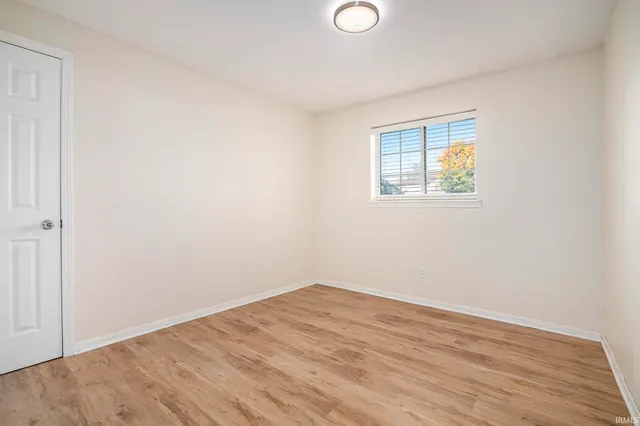 $285,900 | 507 Buffalo Court, Nappanee, IN 46550