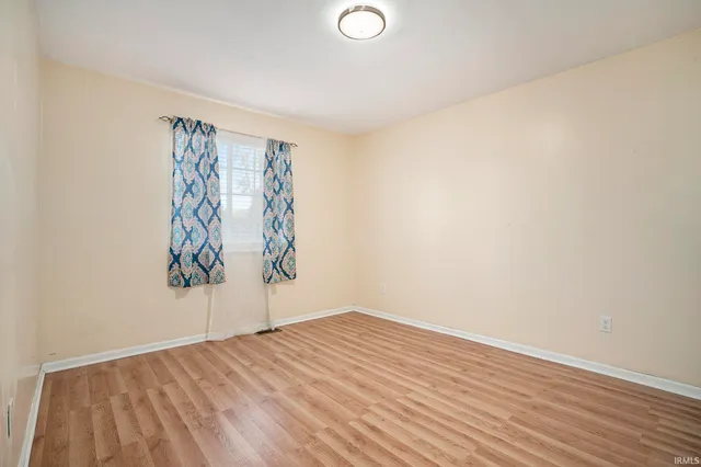 $285,900 | 507 Buffalo Court, Nappanee, IN 46550