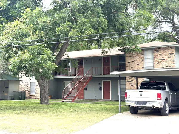 $275,000 | 829 St Vincent Street, Gonzales, TX 78629