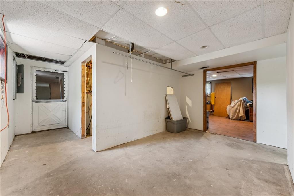 561 Otts Road New Alexandria, PA 15670 - Photo 18 of 27 Gallery Image 18