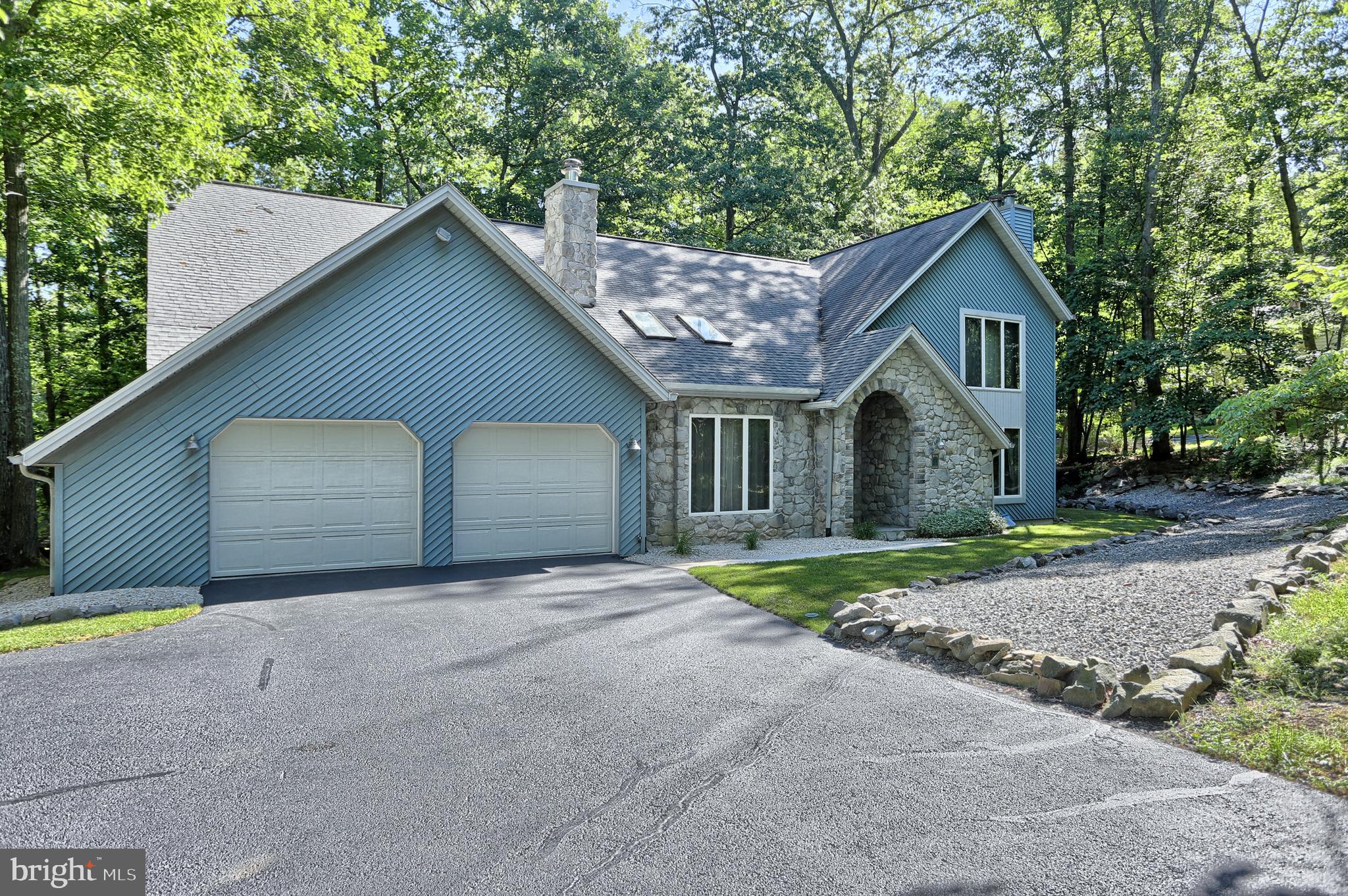 1364 Kuhn Road Boiling Springs, PA 17007 - Photo 2 of 47 Gallery Image 2