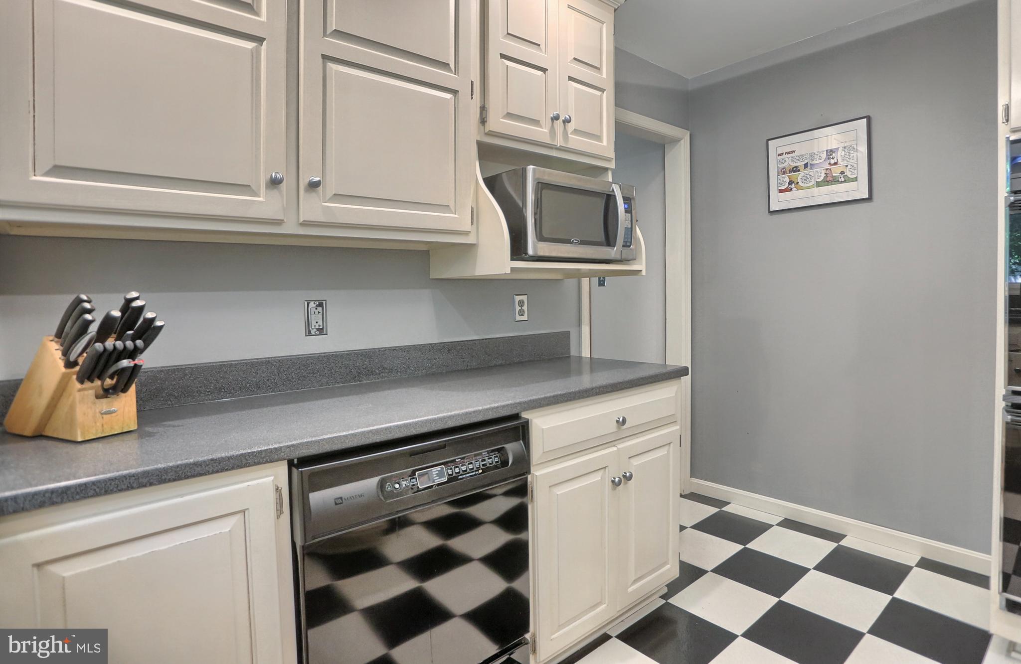 1364 Kuhn Road Boiling Springs, PA 17007 - Photo 18 of 47 Gallery Image 18