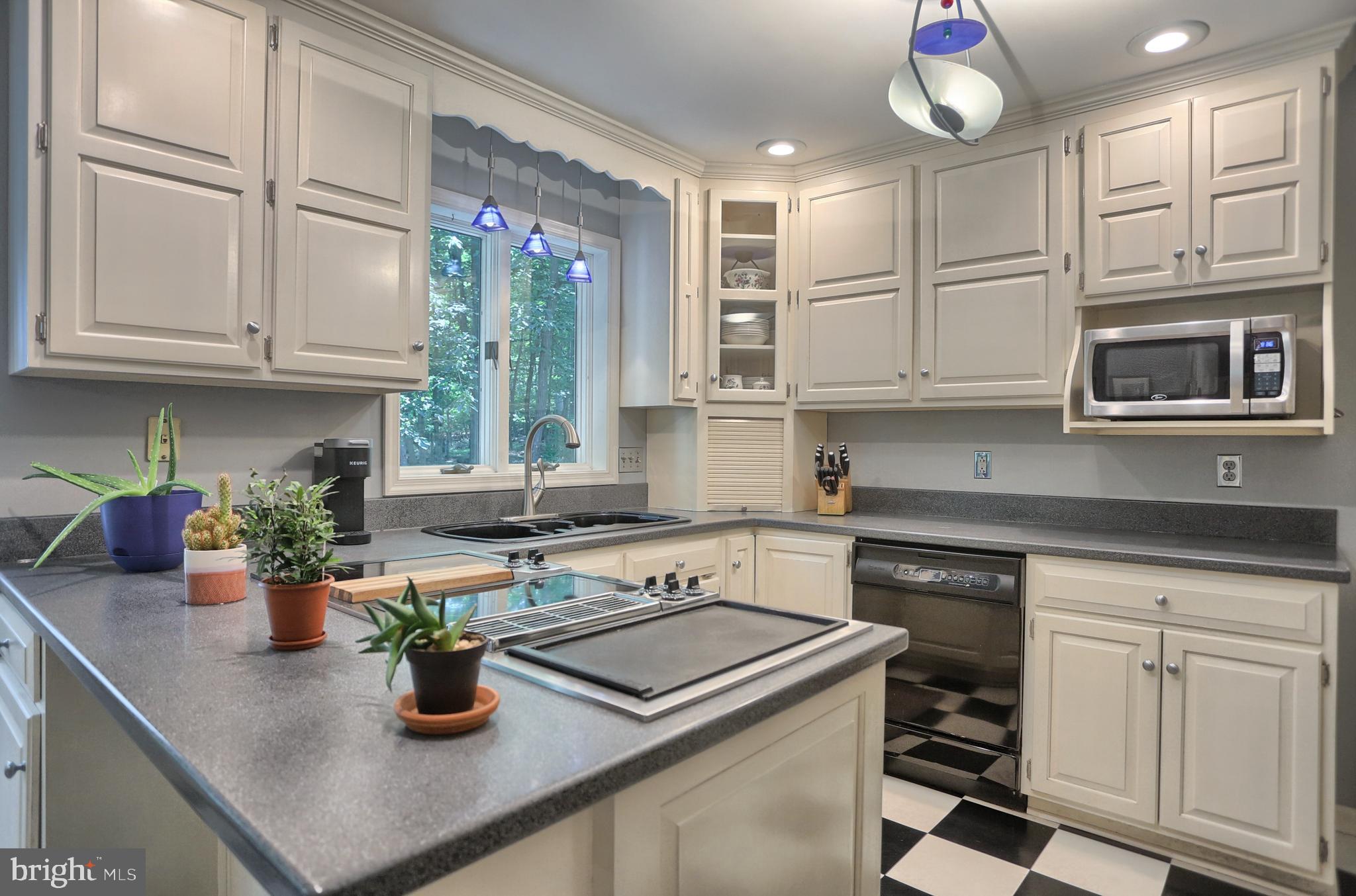 1364 Kuhn Road Boiling Springs, PA 17007 - Photo 19 of 47 Gallery Image 19
