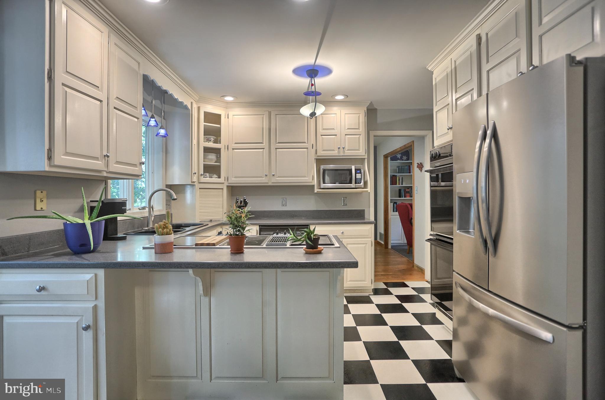 1364 Kuhn Road Boiling Springs, PA 17007 - Photo 21 of 47 Gallery Image 21