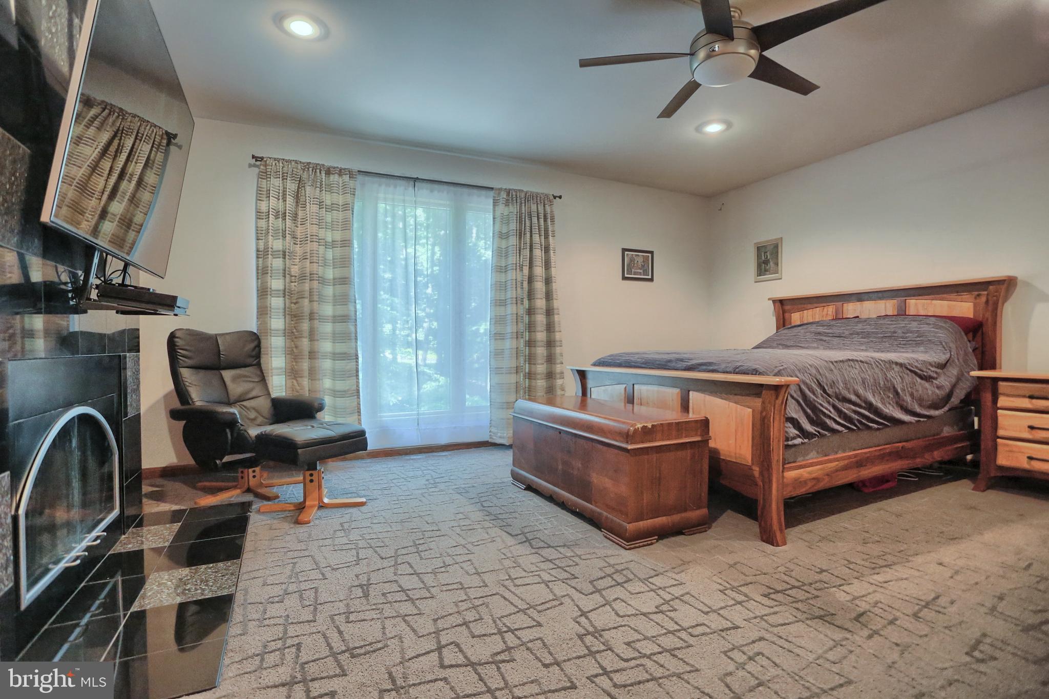 1364 Kuhn Road Boiling Springs, PA 17007 - Photo 27 of 47 Gallery Image 27