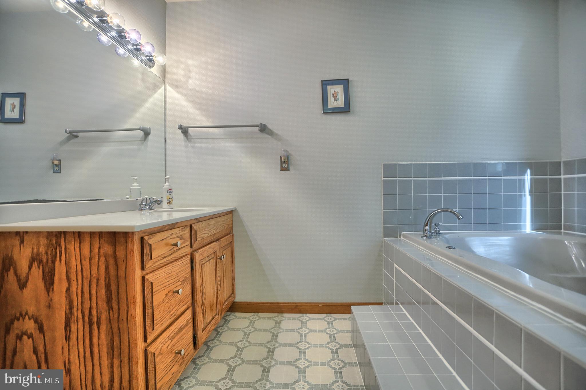 1364 Kuhn Road Boiling Springs, PA 17007 - Photo 29 of 47 Gallery Image 29
