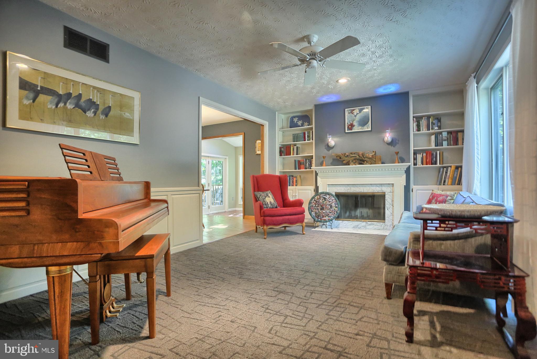 1364 Kuhn Road Boiling Springs, PA 17007 - Photo 7 of 47 Gallery Image 7