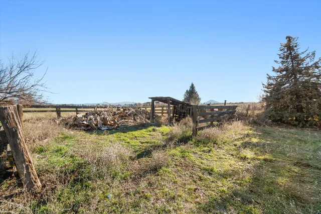 $199,900 | 45887 Pittville Road, McArthur, CA 96056
