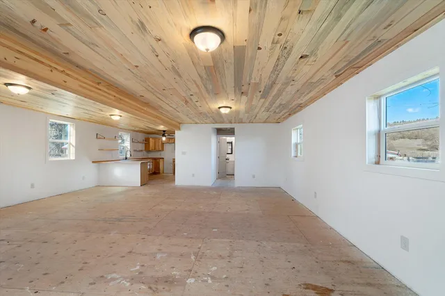 $199,900 | 45887 Pittville Road, McArthur, CA 96056