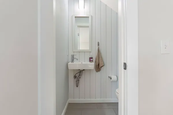 $799,900 | 27-29 Lake Street, Amesbury, MA 01913